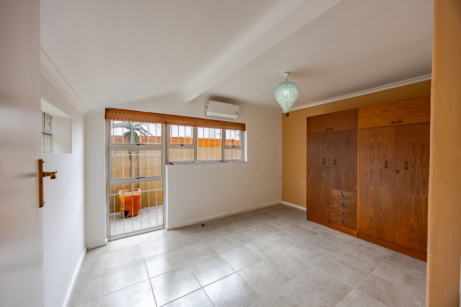 3 Bedroom Property for Sale in Milnerton Central Western Cape